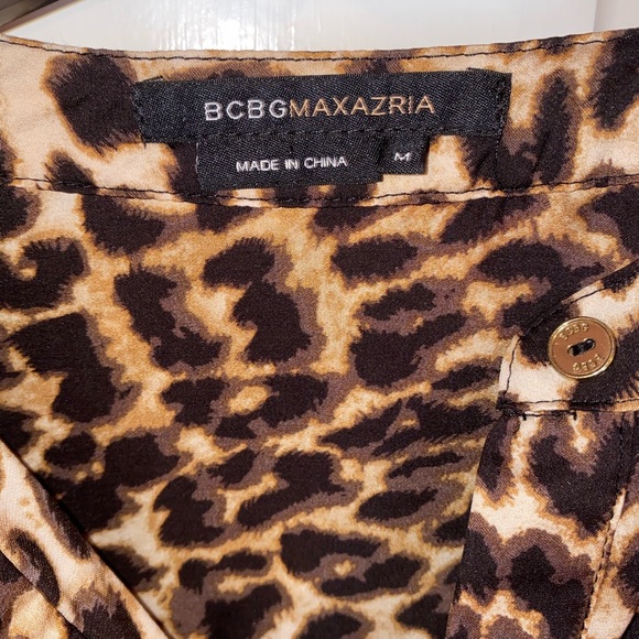 BCBG leopard print top blouse - Picture 2 of 3